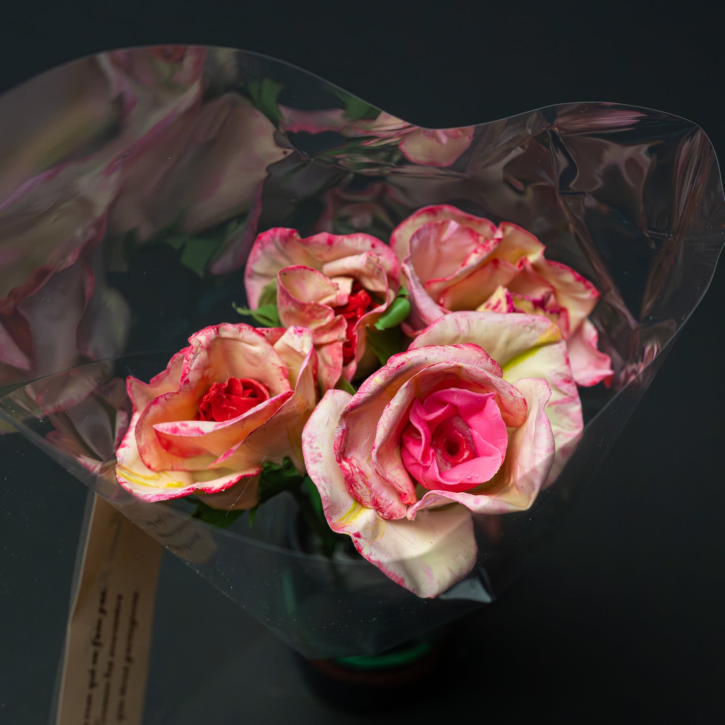 Roses avec bouton en vase